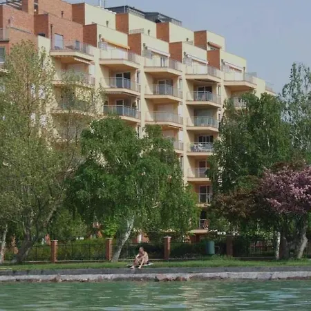In - Balaton 54365 公寓 *