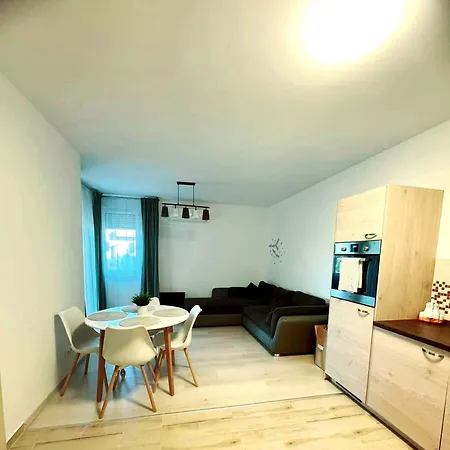 In - Balaton 54365