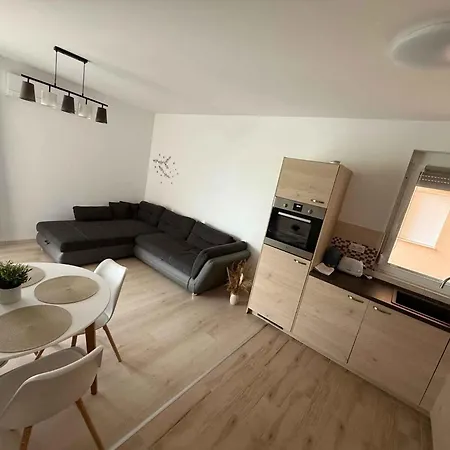 In - Balaton 54365 Apartament Siófok