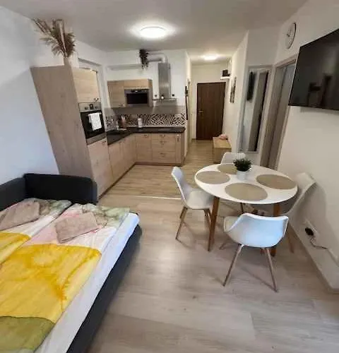 In - Balaton 54365 דירה *